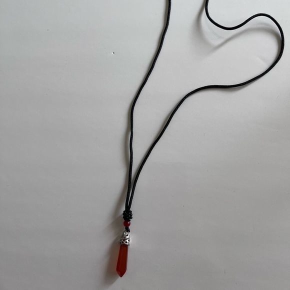 Beautiful Carnelian crystal necklace. Stimulates creativity and self-care  - Picture 2 of 3